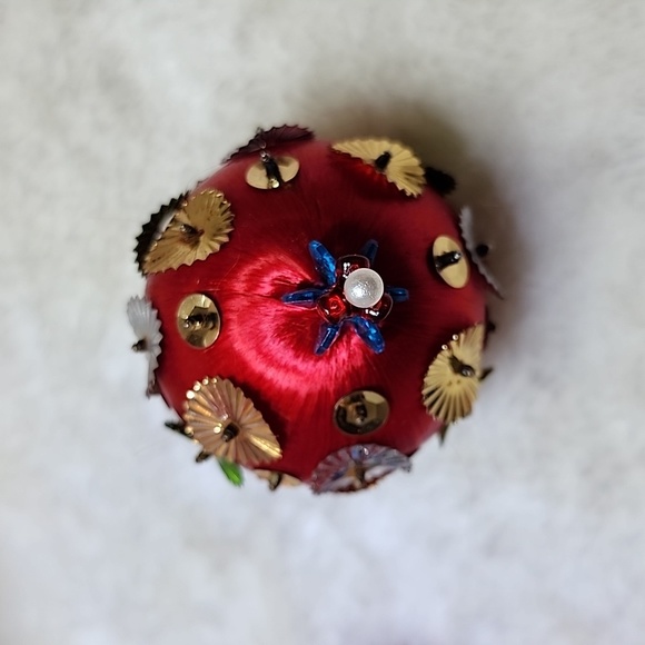 Vintage Christmas Ornament - Picture 4 of 7